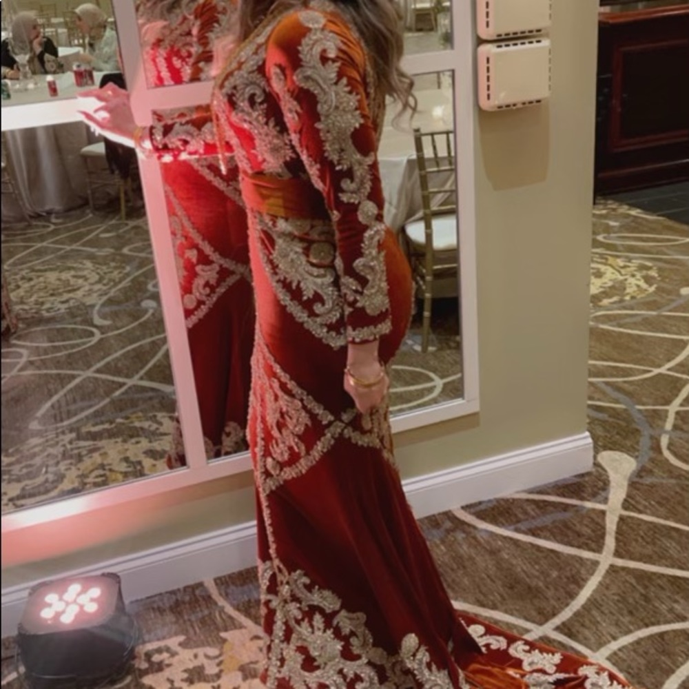 Luxurious dress